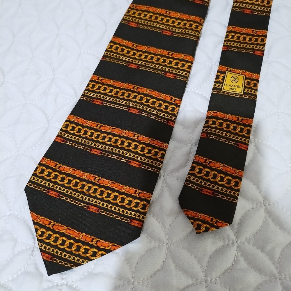 Chanel Tie